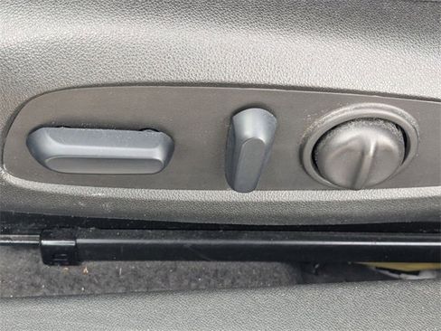 Used 2024 Chevrolet Malibu LT image 15