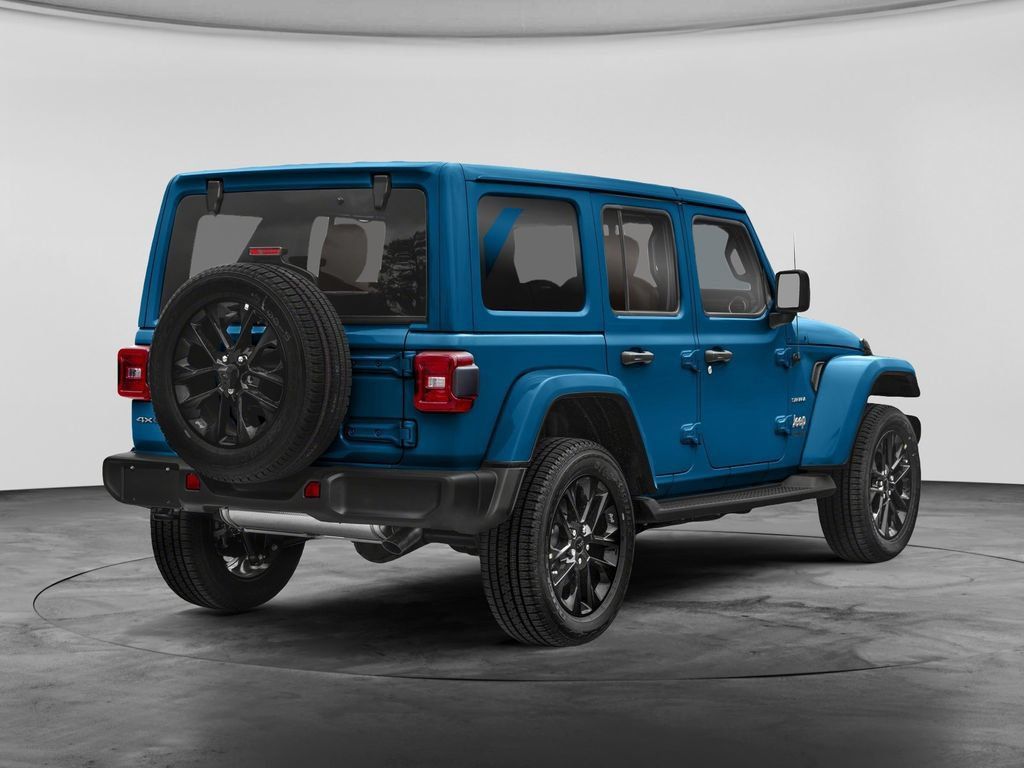 Used 2021 Jeep Wrangler Unlimited Rubicon 4xe w/ Cold Weather Group AWD/4WD image 2
