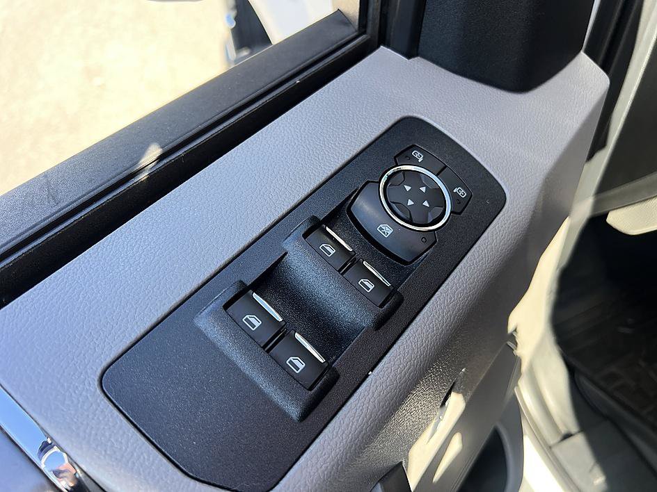 Used 2019 Ford F150 XLT w/ Equipment Group 302A Luxury AWD/4WD image 18