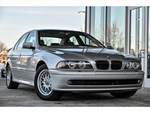 Used 2002 BMW 525i Sedan image 1