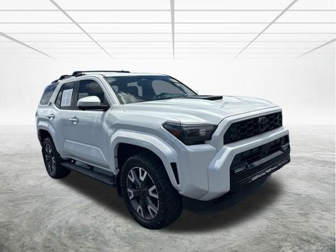 Used 2025 Toyota 4Runner TRD Sport Premium RWD image 2
