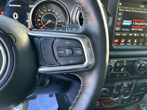 Used 2023 Jeep Wrangler Unlimited Rubicon w/ Steel Bumper Group image 15