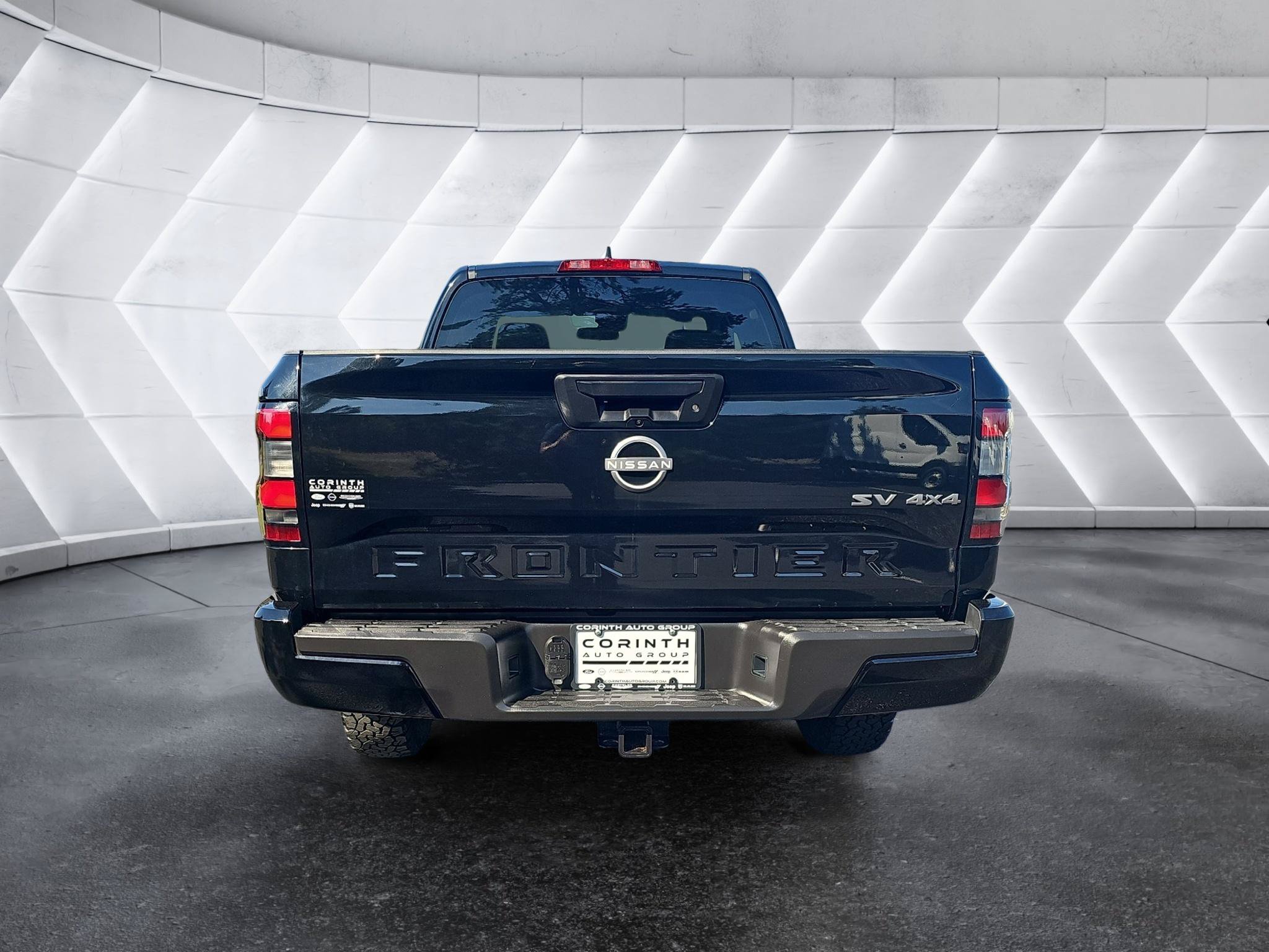Used 2023 Nissan Frontier SV w/ Tow Package AWD/4WD image 6
