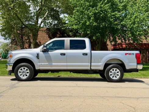 Used 2020 Ford F250 XL w/ STX Appearance Package AWD/4WD image 3