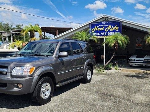 Used 2006 Toyota Sequoia SR5 RWD image 1