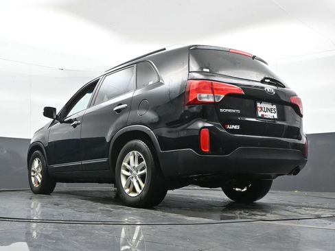 Used 2015 Kia Sorento LX image 50