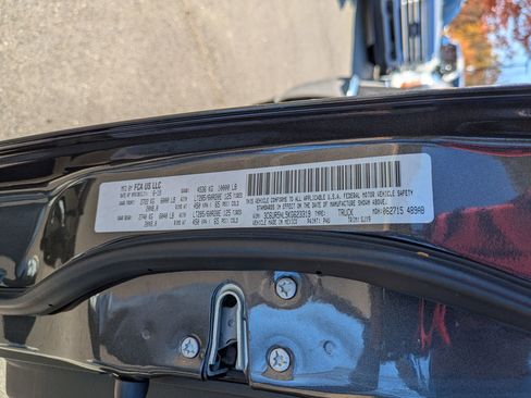 Used 2019 RAM 2500 Laramie image 44