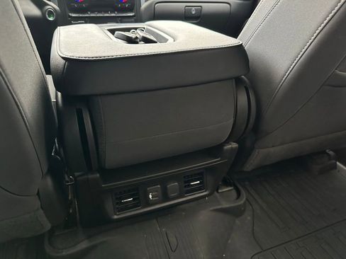 Used 2022 GMC Sierra 2500 SLE w/ SLE Convenience Package image 22