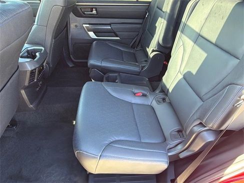 Used 2025 Toyota Sequoia Platinum image 19