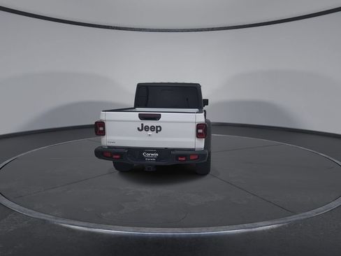 Used 2024 Jeep Gladiator Rubicon w/ Convenience Group AWD/4WD image 15