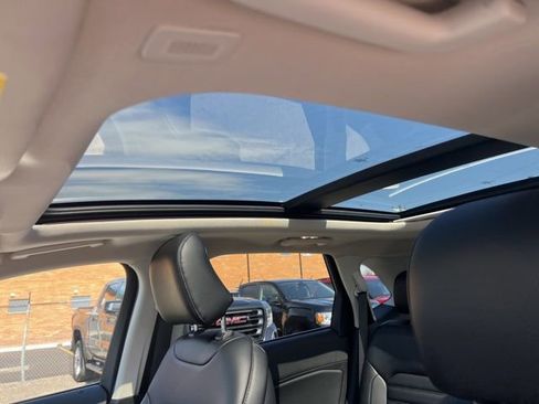 Certified 2024 Ford Edge SEL w/ Convenience Package image 19