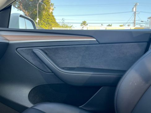 Used 2023 Tesla Model Y Long Range AWD/4WD image 20