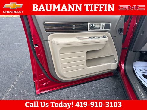 Used 2010 Lincoln MKX 2WD image 18