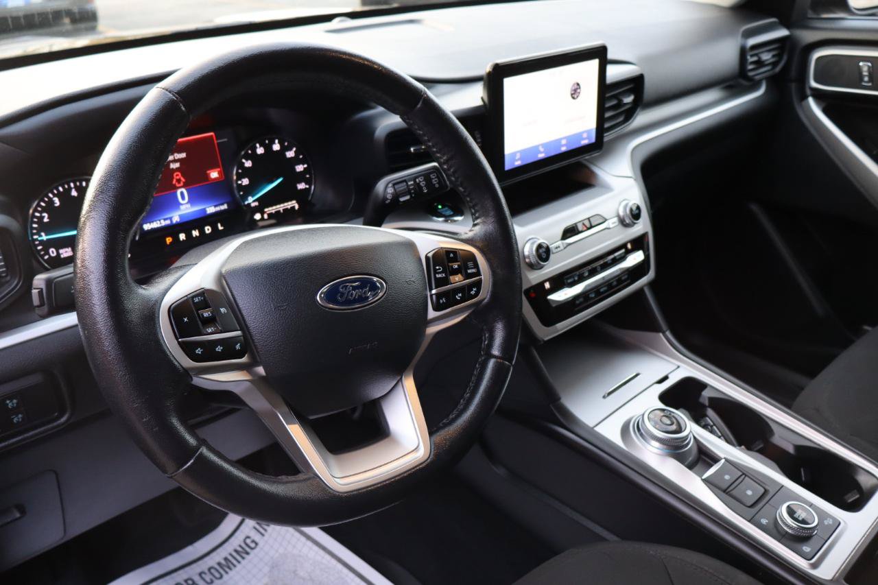Used 2021 Ford Explorer XLT AWD/4WD image 9