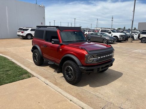 Used 2022 Ford Bronco Badlands AWD/4WD image 1