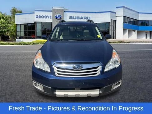 Used 2011 Subaru Outback 2.5i Limited w/ PWR Moonroof Pkg AWD/4WD image 8