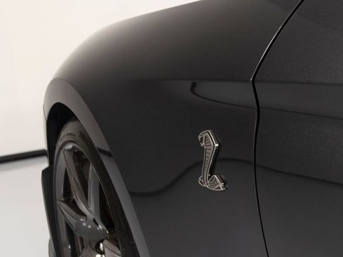 Used 2022 Ford Mustang Shelby GT500 w/ Carbon Fiber Track Pack RWD image 51