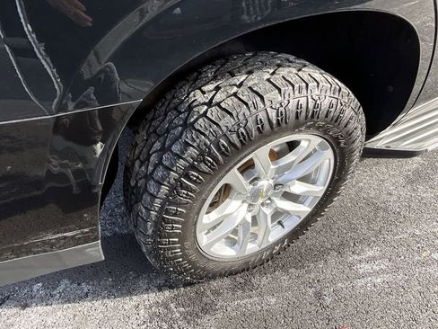 Used 2021 Chevrolet Tahoe LT image 14