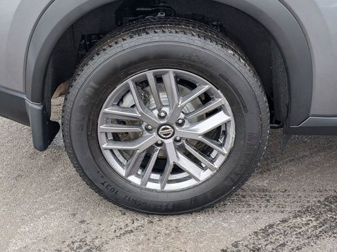 Used 2021 Nissan Rogue S image 14