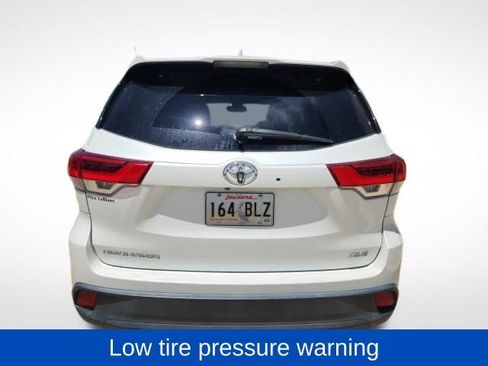 Used 2018 Toyota Highlander XLE image 8