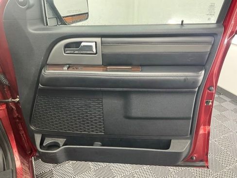 Used 2017 Ford Expedition EL Platinum AWD/4WD image 15
