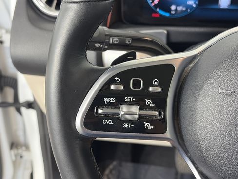 Certified 2022 Mercedes-Benz GLB 250 4MATIC image 27