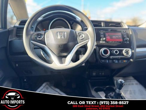 Used 2015 Honda Fit LX image 19