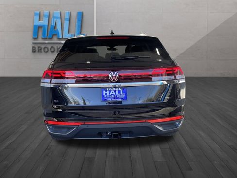 New 2026 Volkswagen Atlas Cross Sport SE image 4