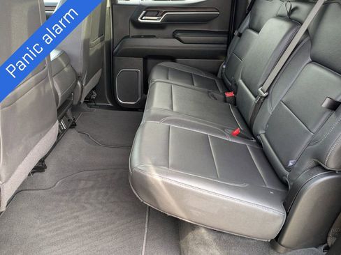 Certified 2025 GMC Sierra 1500 SLT image 41