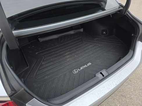 Certified 2025 Lexus ES 300h 300h image 11