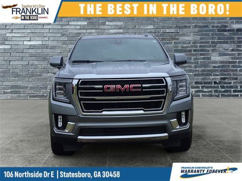 Used 2022 GMC Yukon SLT w/ SLT Premium Package image 8