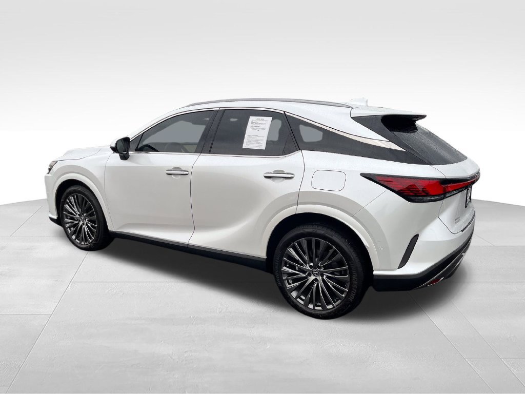 Used 2024 Lexus RX 350 FWD w/ Convenience Package image 3
