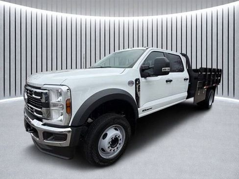 New 2026 Ford F450 XL w/ XL Chrome Package image 3