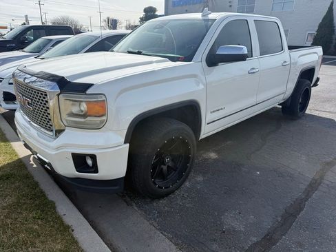 Used 2015 GMC Sierra 1500 Denali image 2
