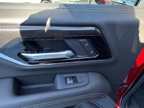 New 2026 GMC Yukon XL Elevation w/ Elevation Premium Package image 32