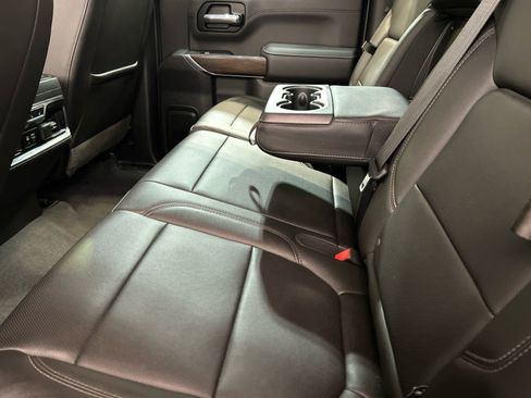 Used 2019 GMC Sierra 1500 SLT AWD/4WD image 5