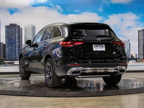 Used 2026 Mercedes-Benz GLC 300 4MATIC image 9