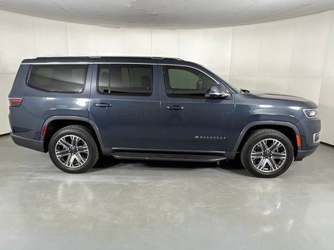 Used 2022 Jeep Wagoneer Series III w/ Convenience Group I RWD image 9