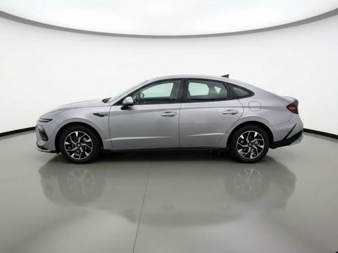 Used 2025 Hyundai Sonata SEL FWD image 5