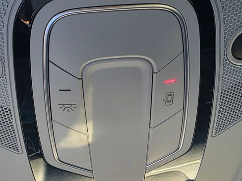 Used 2018 Audi Q5 2.0T Premium w/ Convenience Package image 25