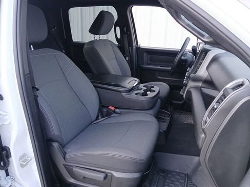 Used 2024 RAM 3500 Tradesman w/ Chrome Appearance Group image 41