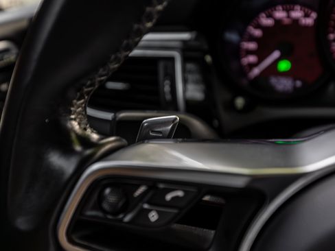 Used 2017 Porsche Macan GTS image 7