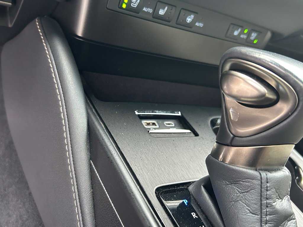 Used 2025 Lexus ES 350 w/ Premium Package FWD image 20