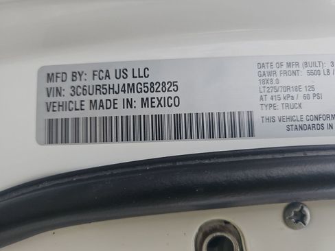 Used 2021 RAM 2500 Tradesman w/ Chrome Appearance Group image 14