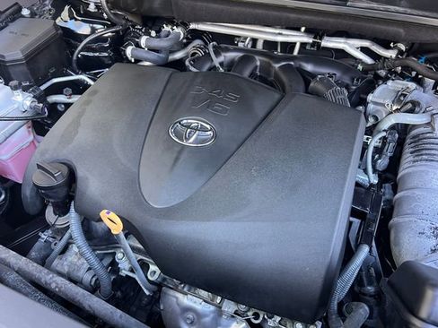 Used 2022 Toyota Highlander XSE image 38