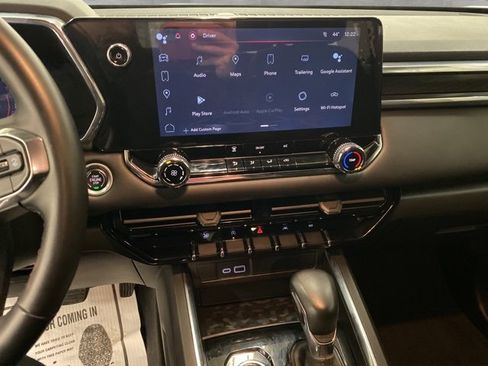 Used 2023 GMC Canyon Elevation image 9