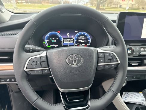 New 2026 Toyota Grand Highlander Limited image 16