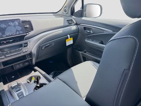 New 2026 Honda Ridgeline RTL image 18