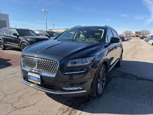 Used 2023 Lincoln Nautilus Reserve w/ Equipment Group 202A image 8