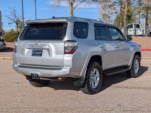 Used 2018 Toyota 4Runner SR5 image 7